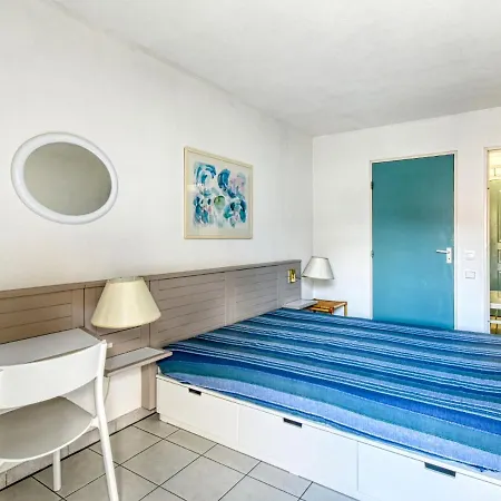 L'open-11 By Interhome Appartement Fréjus