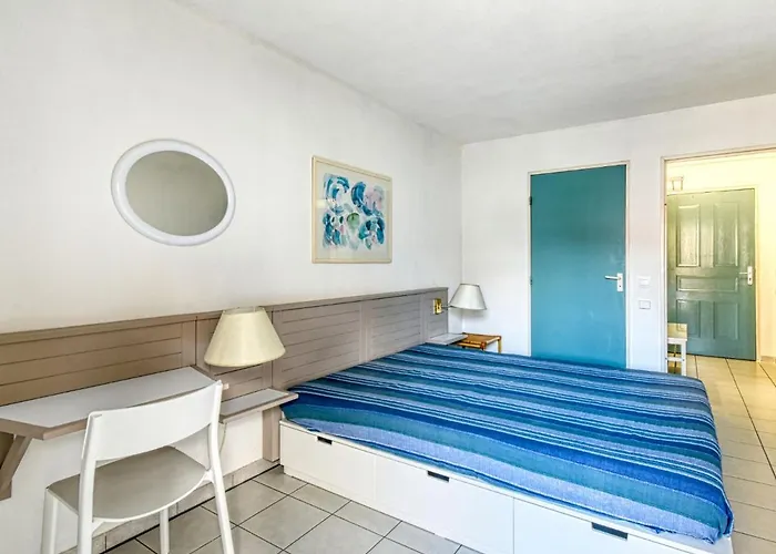 L'open-11 By Interhome Lägenhet Fréjus